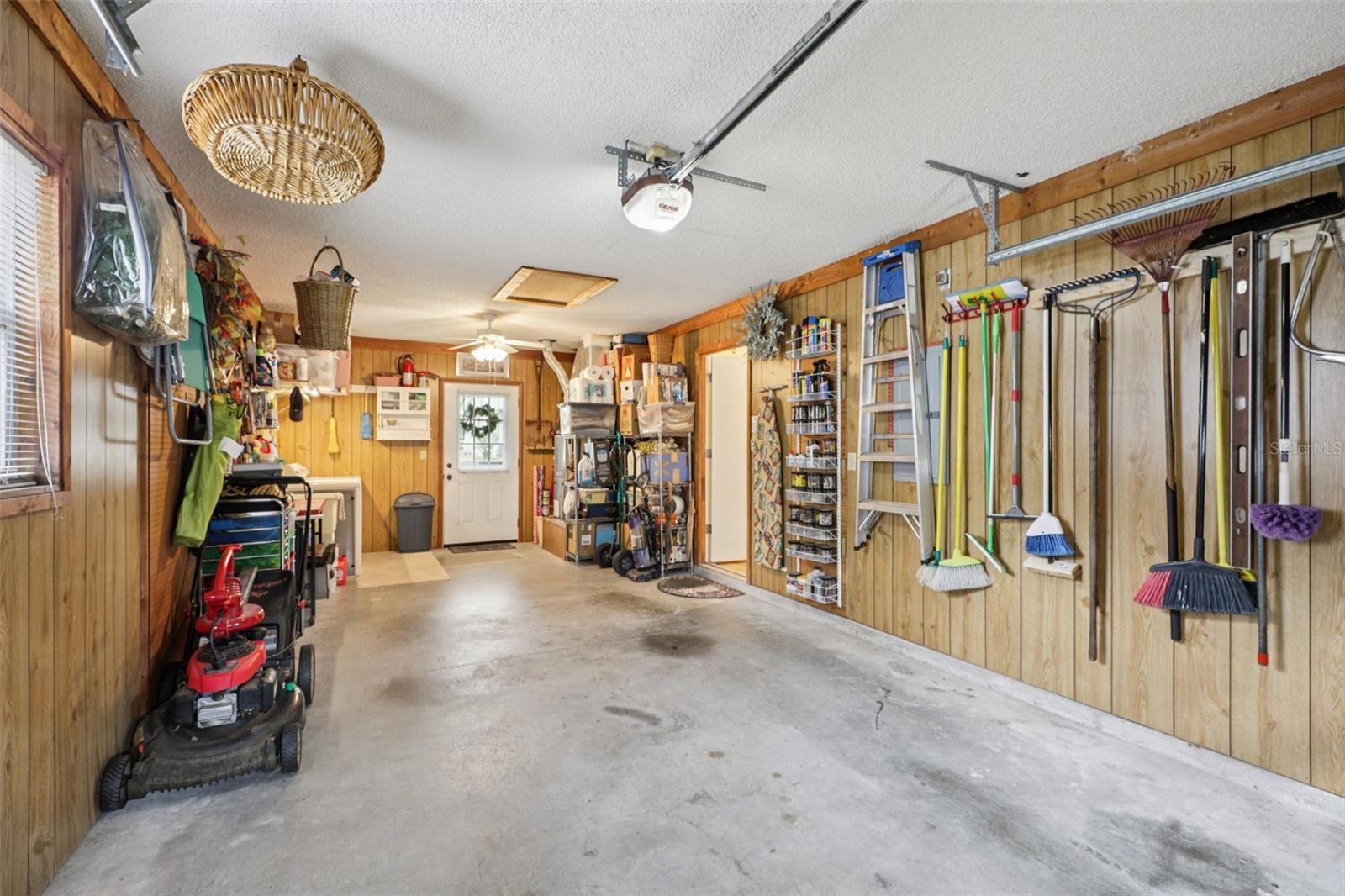 Image 33 of 67 For 1625 New Abbey Avenue