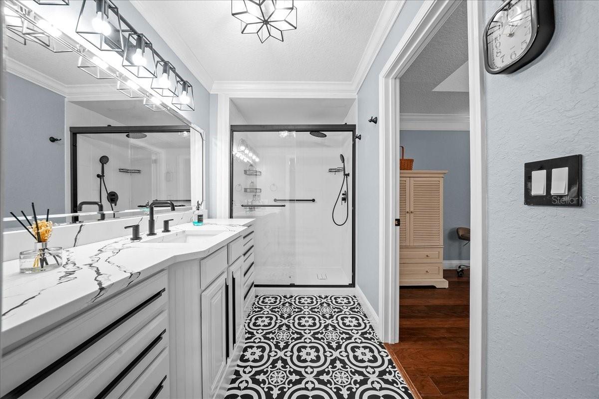 Image 31 of 67 For 2323 18th Circle