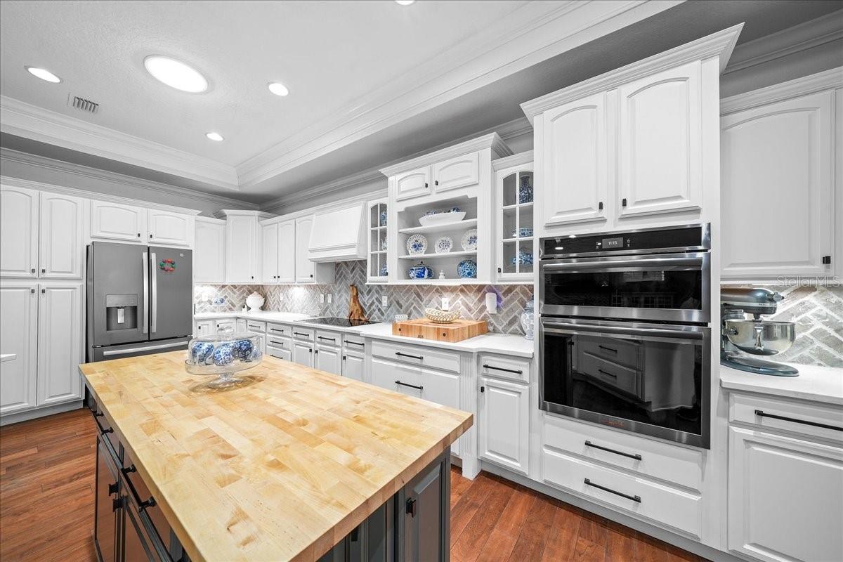 Image 38 of 67 For 2323 18th Circle