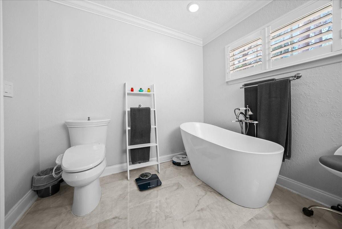 Image 54 of 67 For 2323 18th Circle