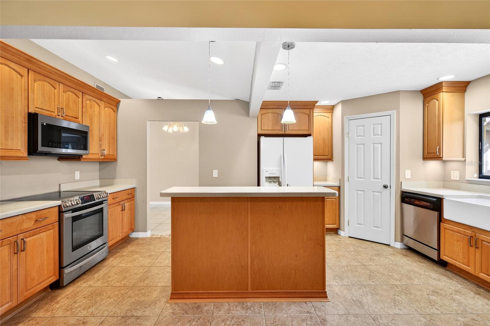 Image 18 of 72 For 4281 121st Terrace