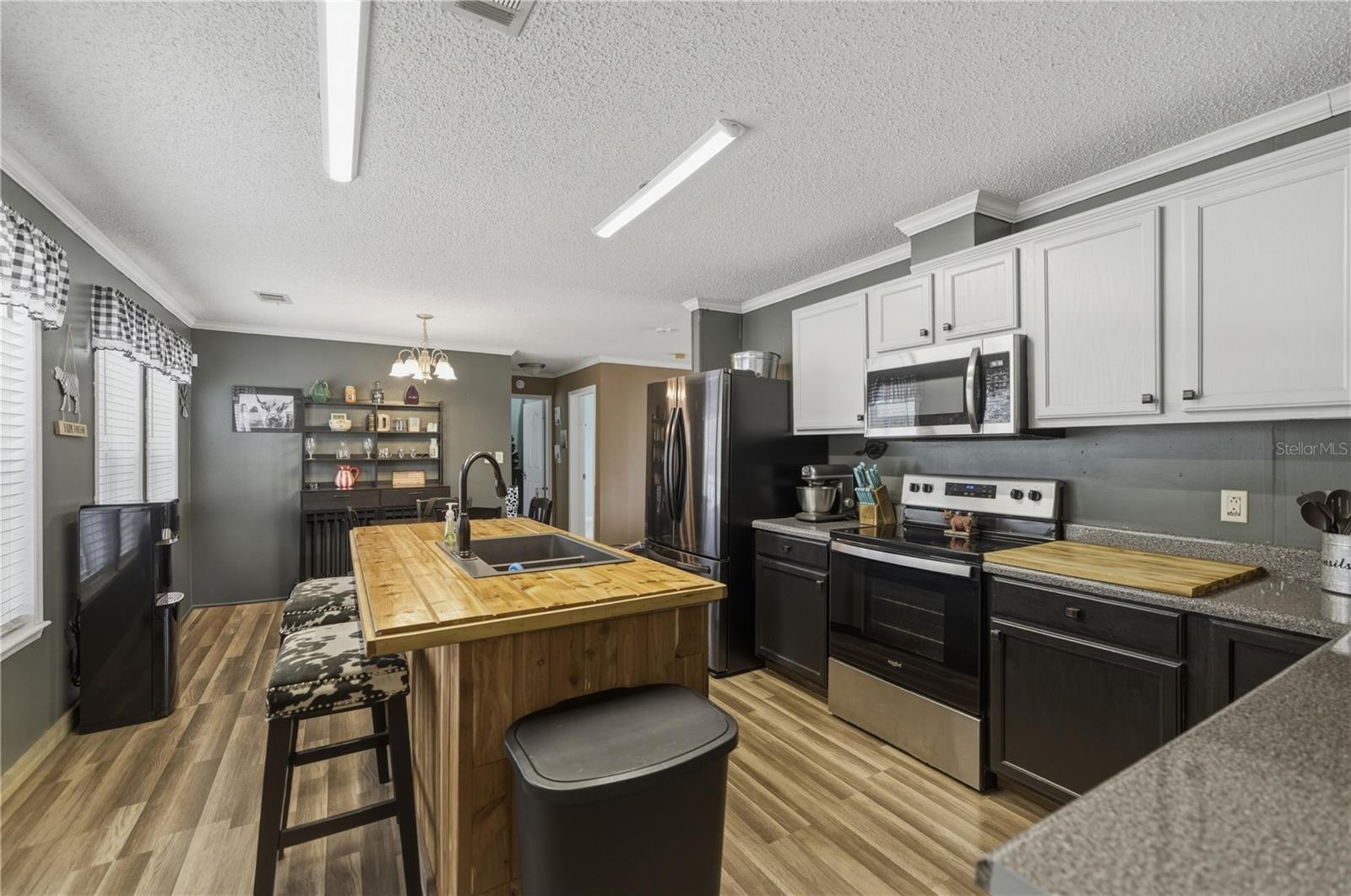 Image 3 of 19 For 12400 99th Terrace