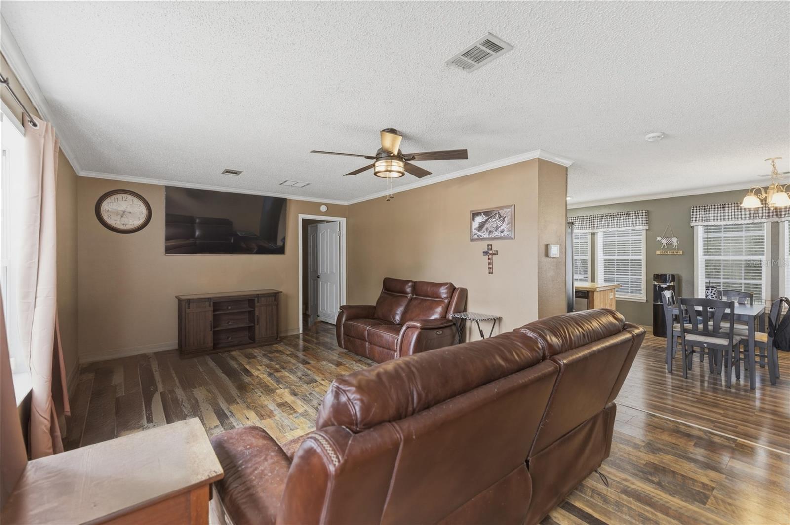 Image 7 of 19 For 12400 99th Terrace