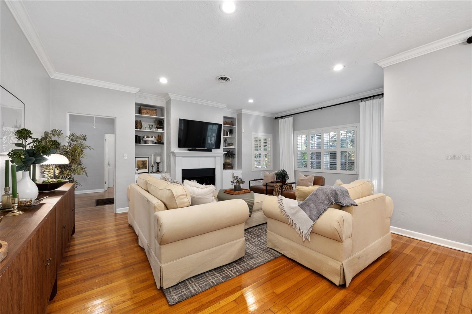 Image 10 of 71 For 1747 5th Street