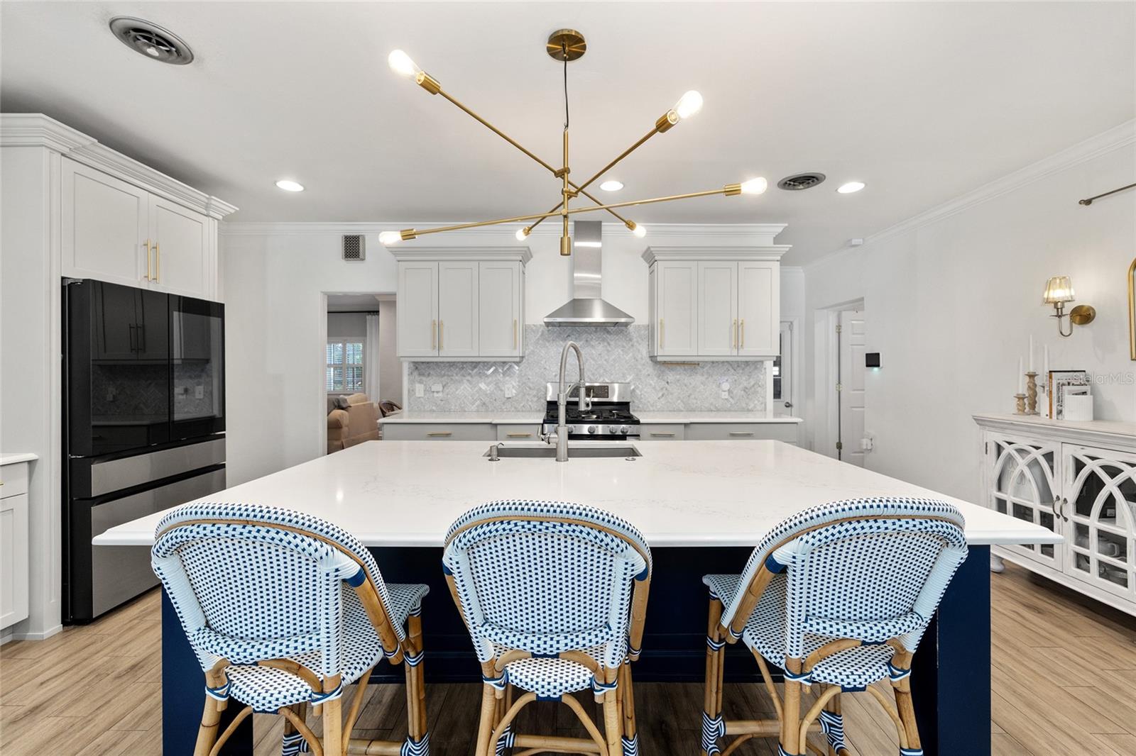 Image 40 of 71 For 1747 5th Street