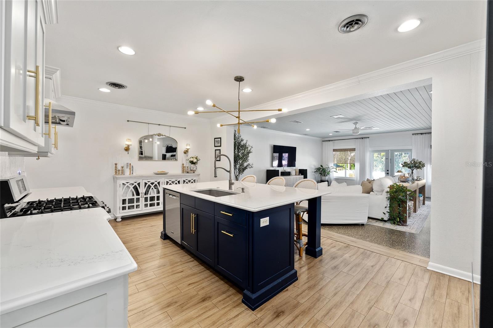 Image 42 of 71 For 1747 5th Street