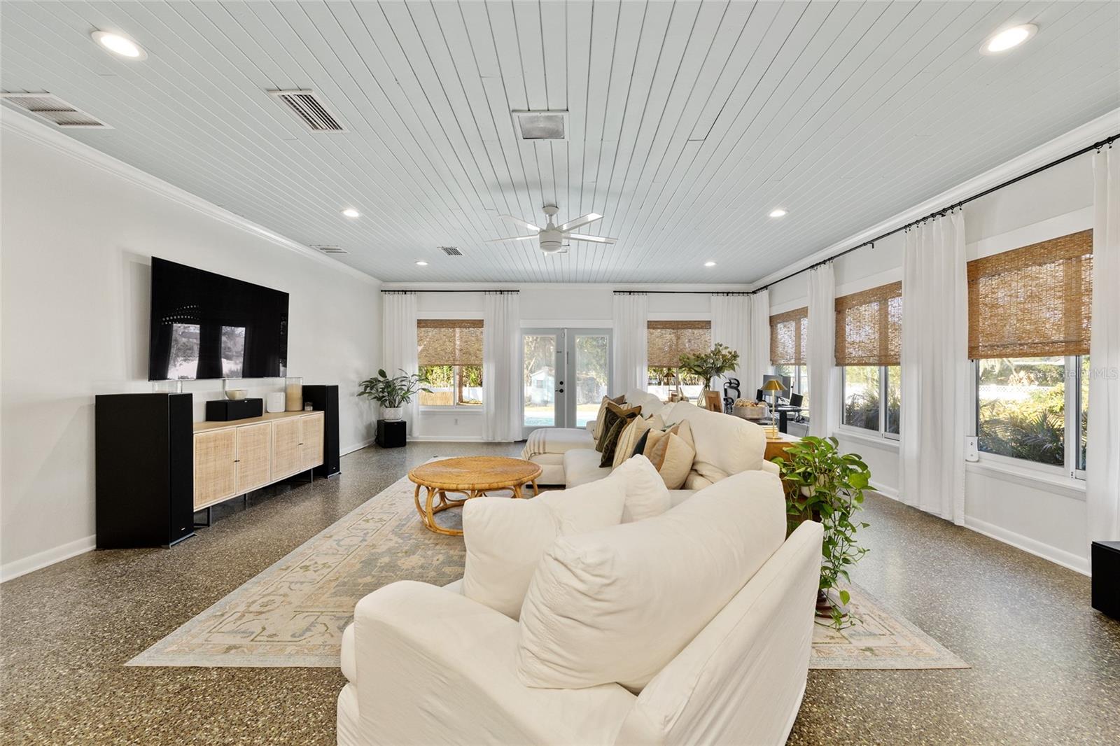 Image 44 of 71 For 1747 5th Street