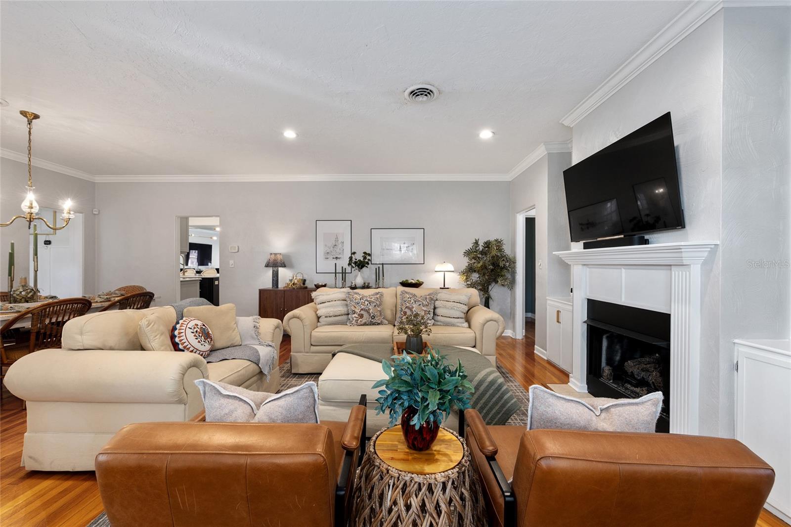 Image 8 of 71 For 1747 5th Street