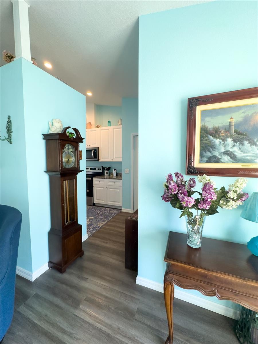 Image 7 of 20 For 4501 Ravenna Street