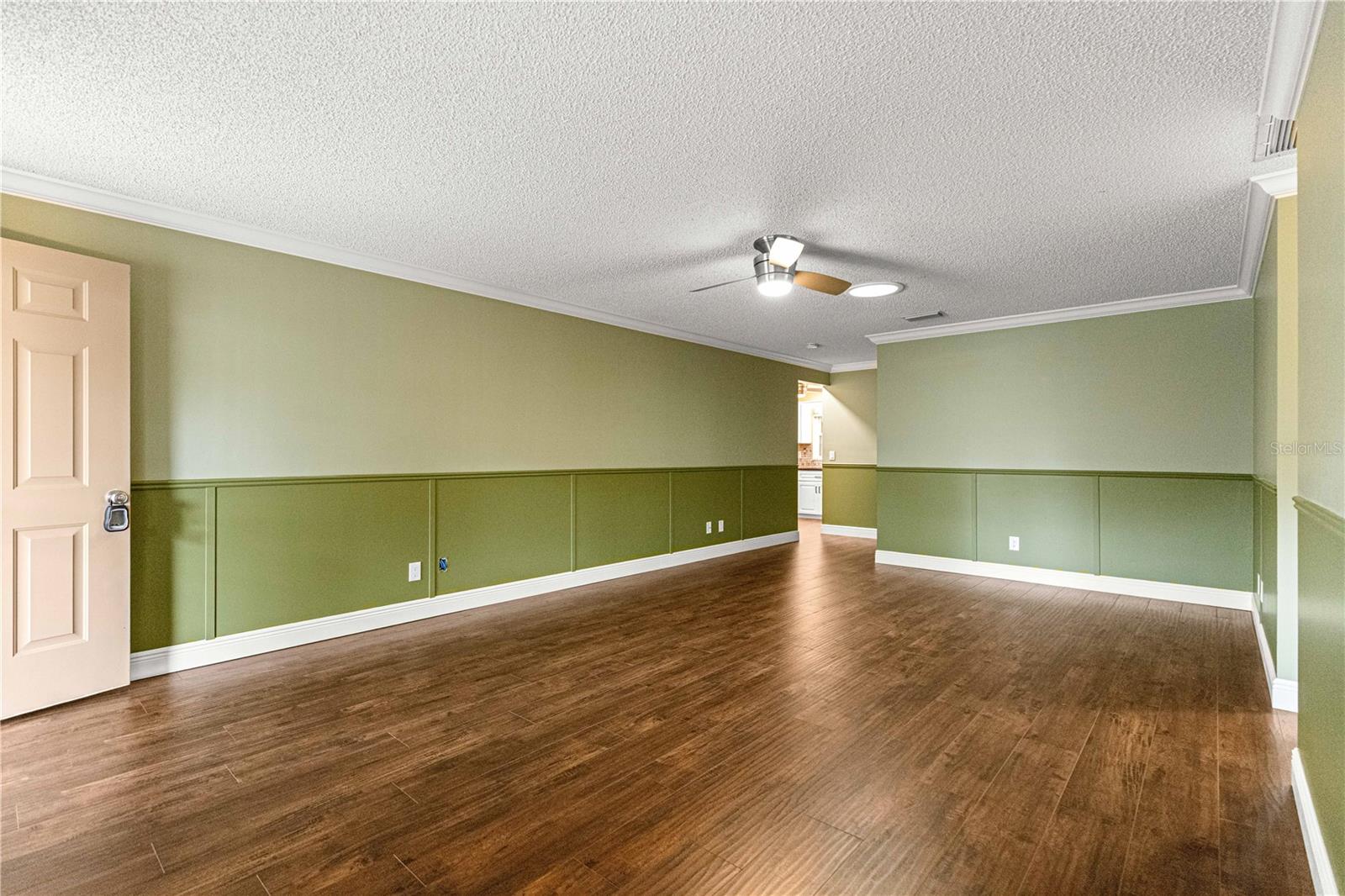 Image 4 of 34 For 8525 90th Lane D