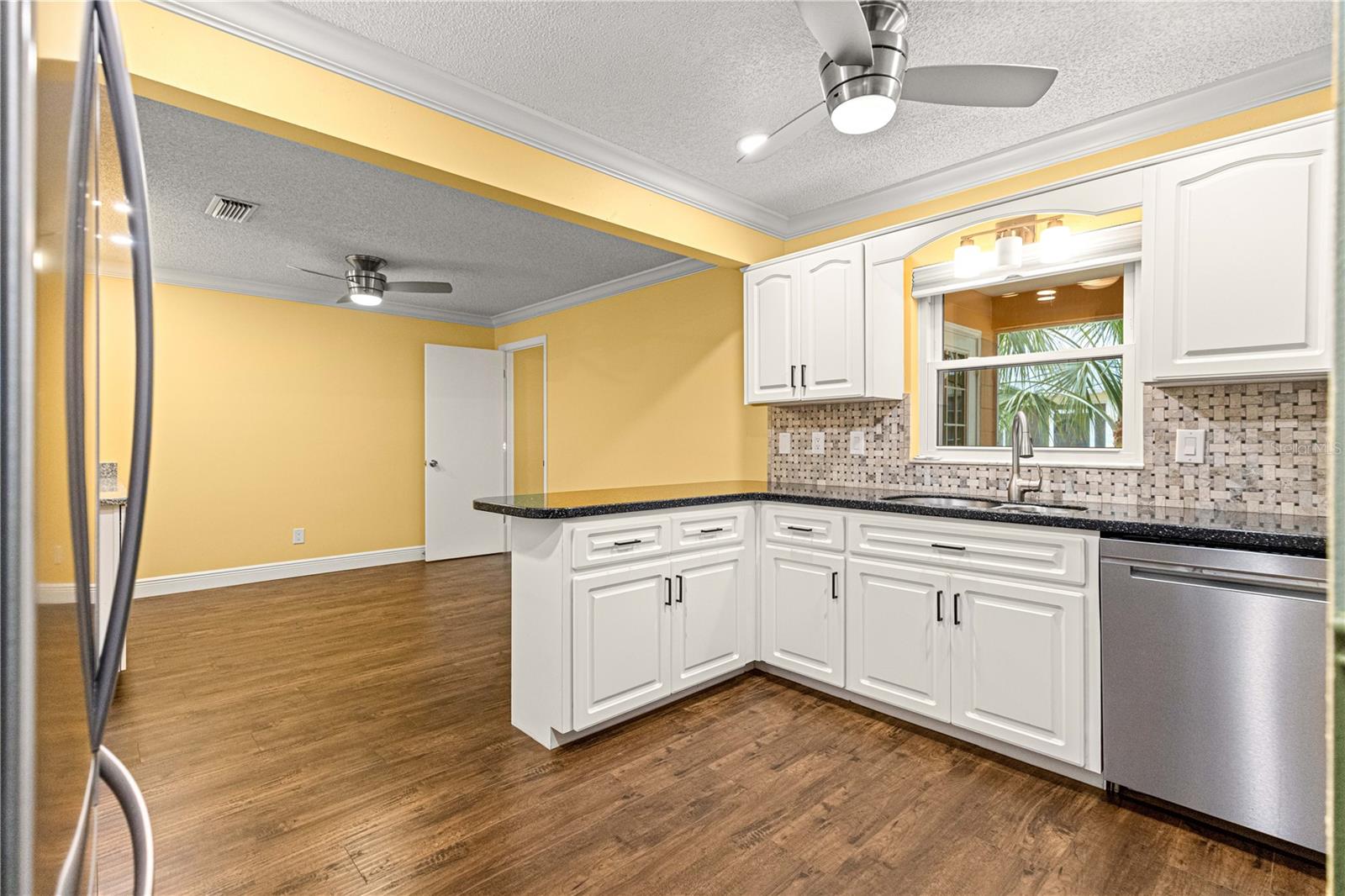 Image 6 of 34 For 8525 90th Lane D