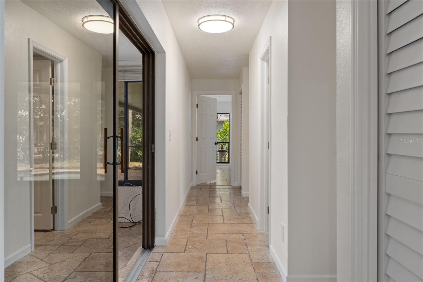 Image 17 of 48 For 239 Paradise Point Road