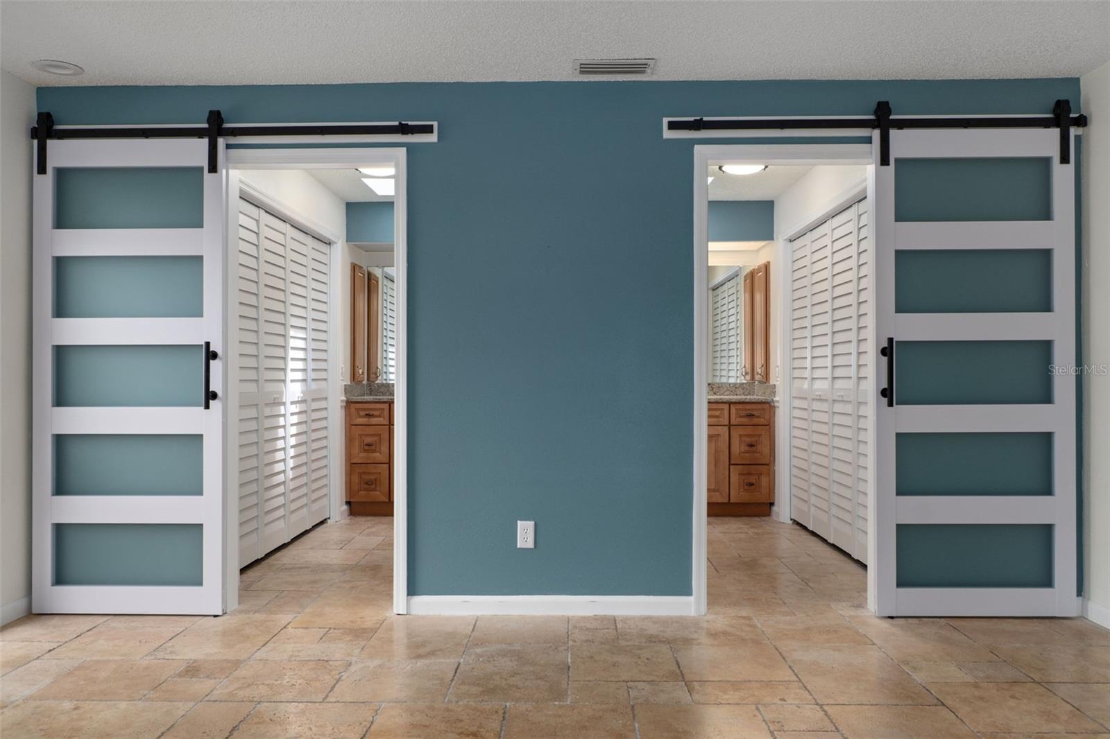 Image 27 of 48 For 239 Paradise Point Road