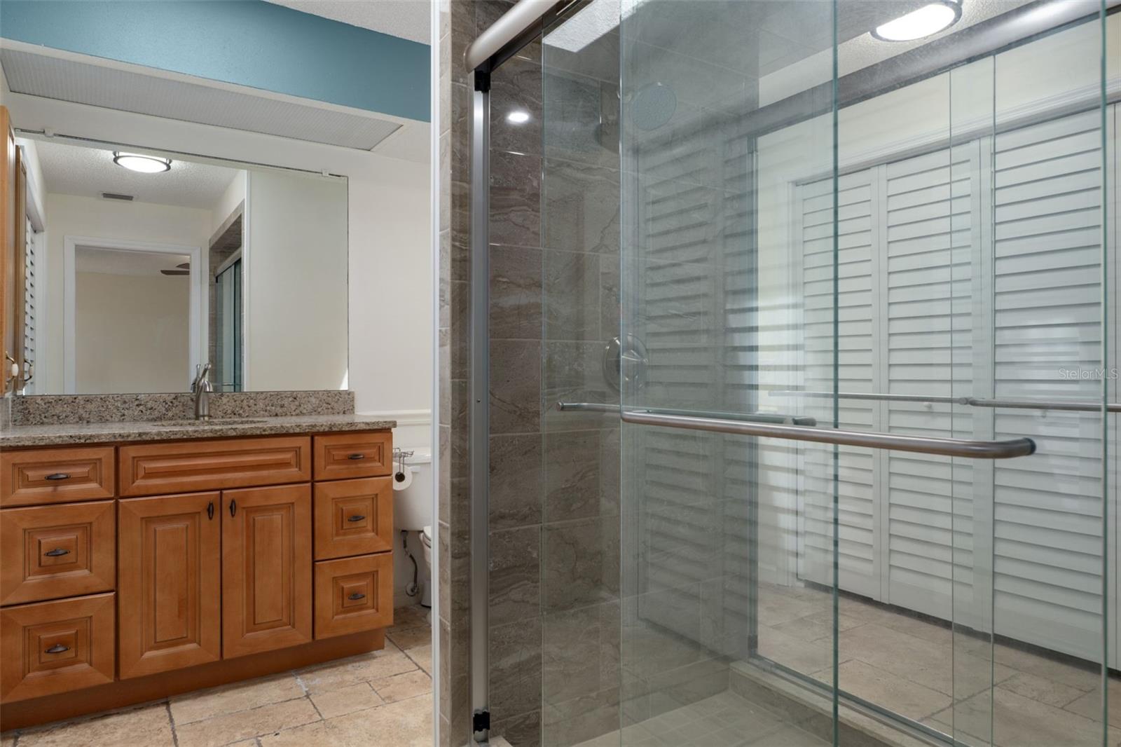 Image 29 of 48 For 239 Paradise Point Road