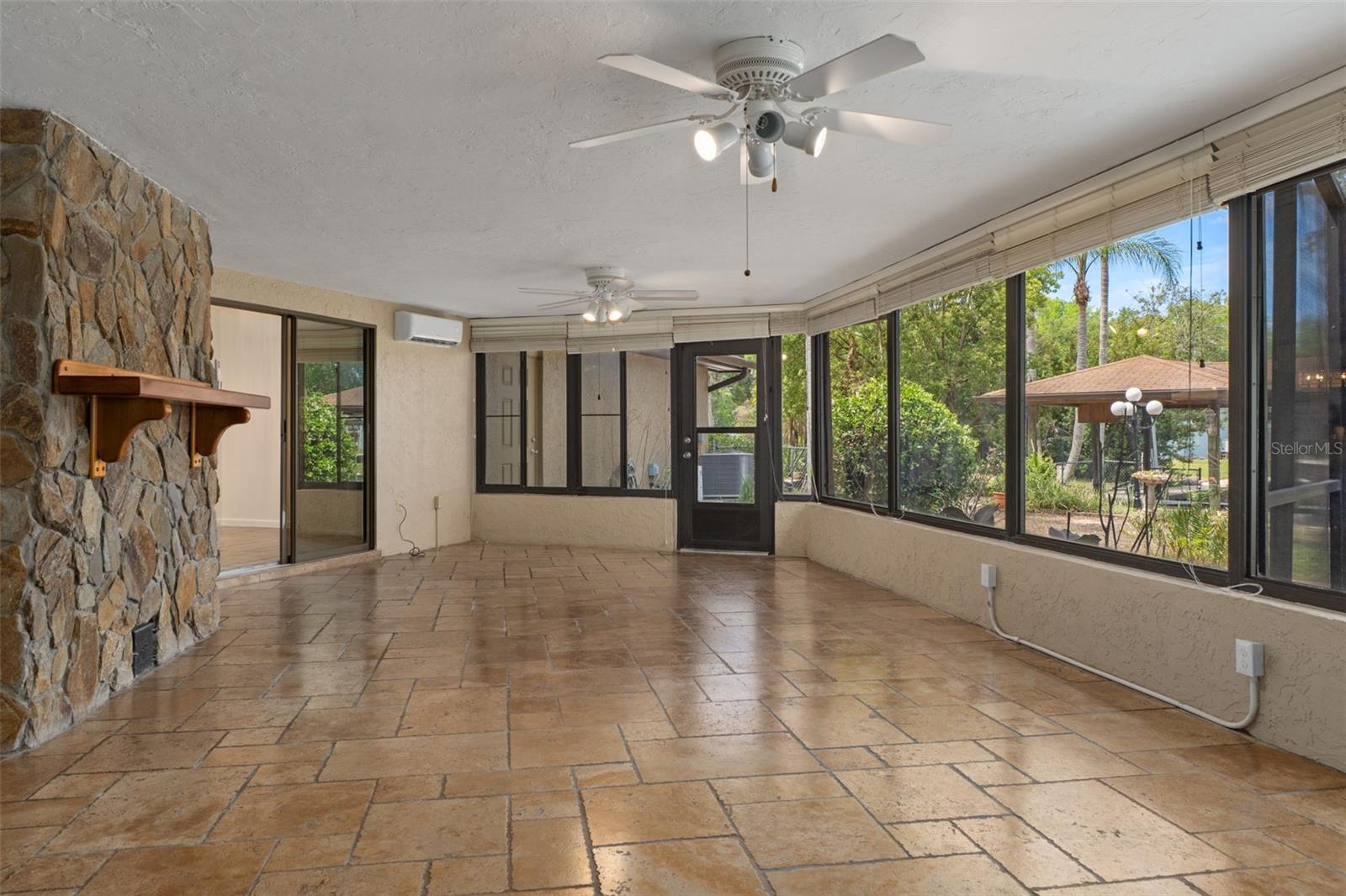 Image 30 of 48 For 239 Paradise Point Road