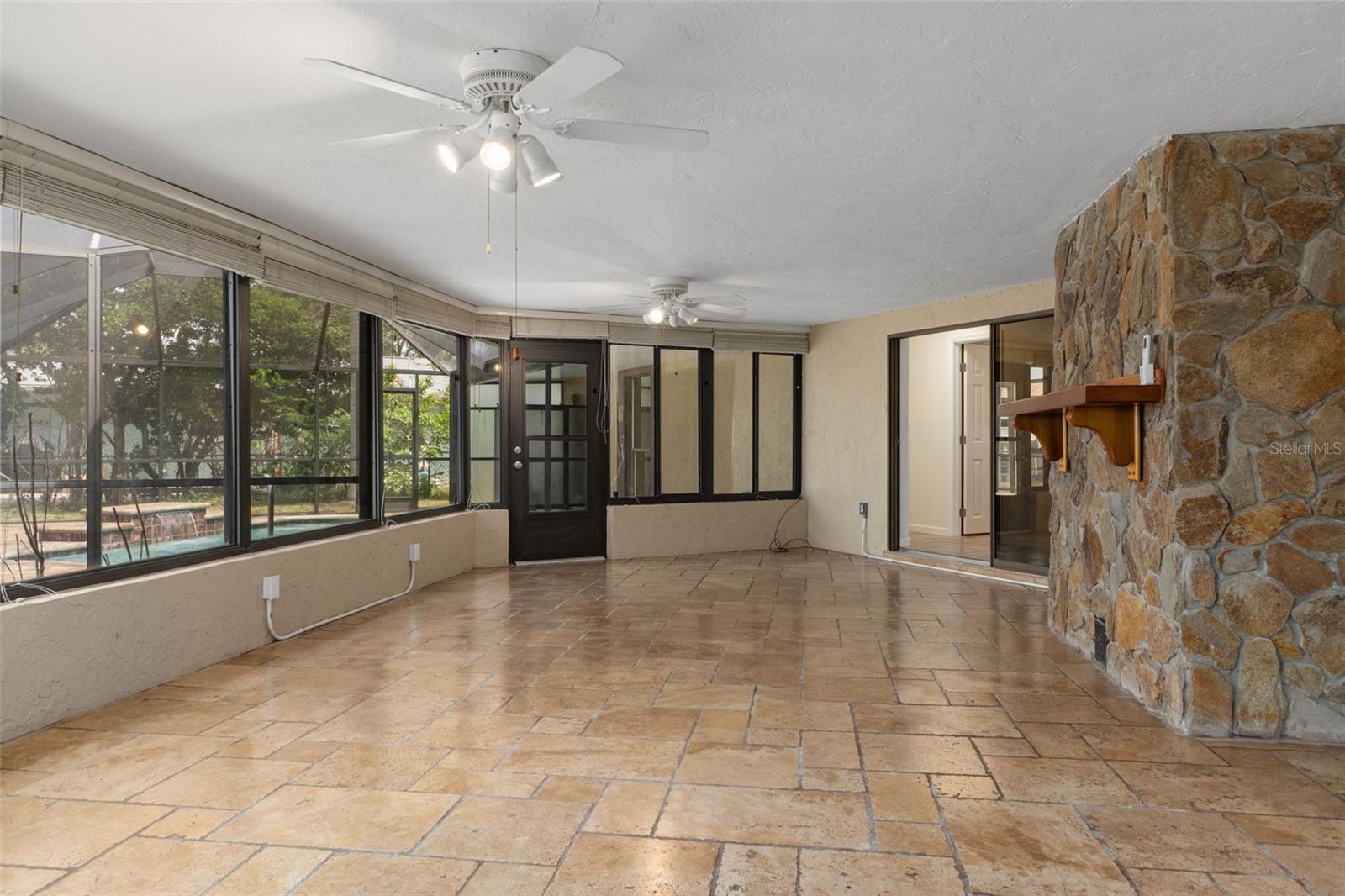 Image 31 of 48 For 239 Paradise Point Road