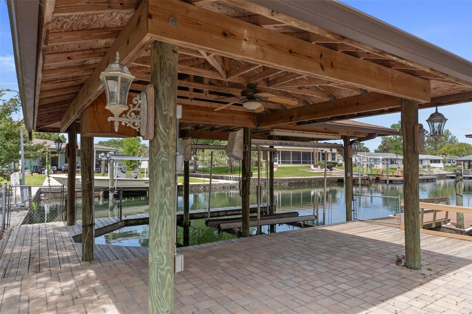 Image 38 of 48 For 239 Paradise Point Road