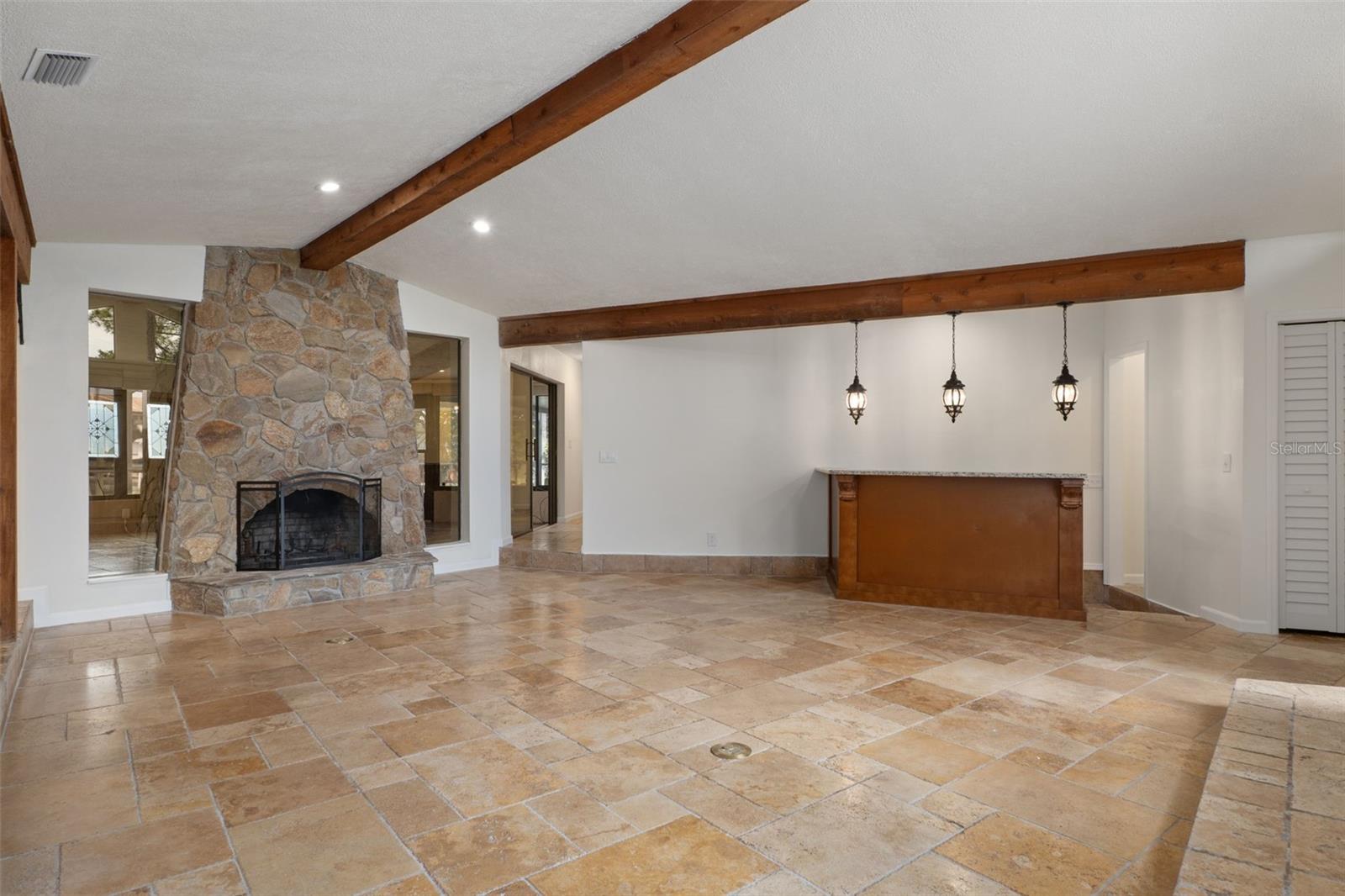 Image 6 of 48 For 239 Paradise Point Road