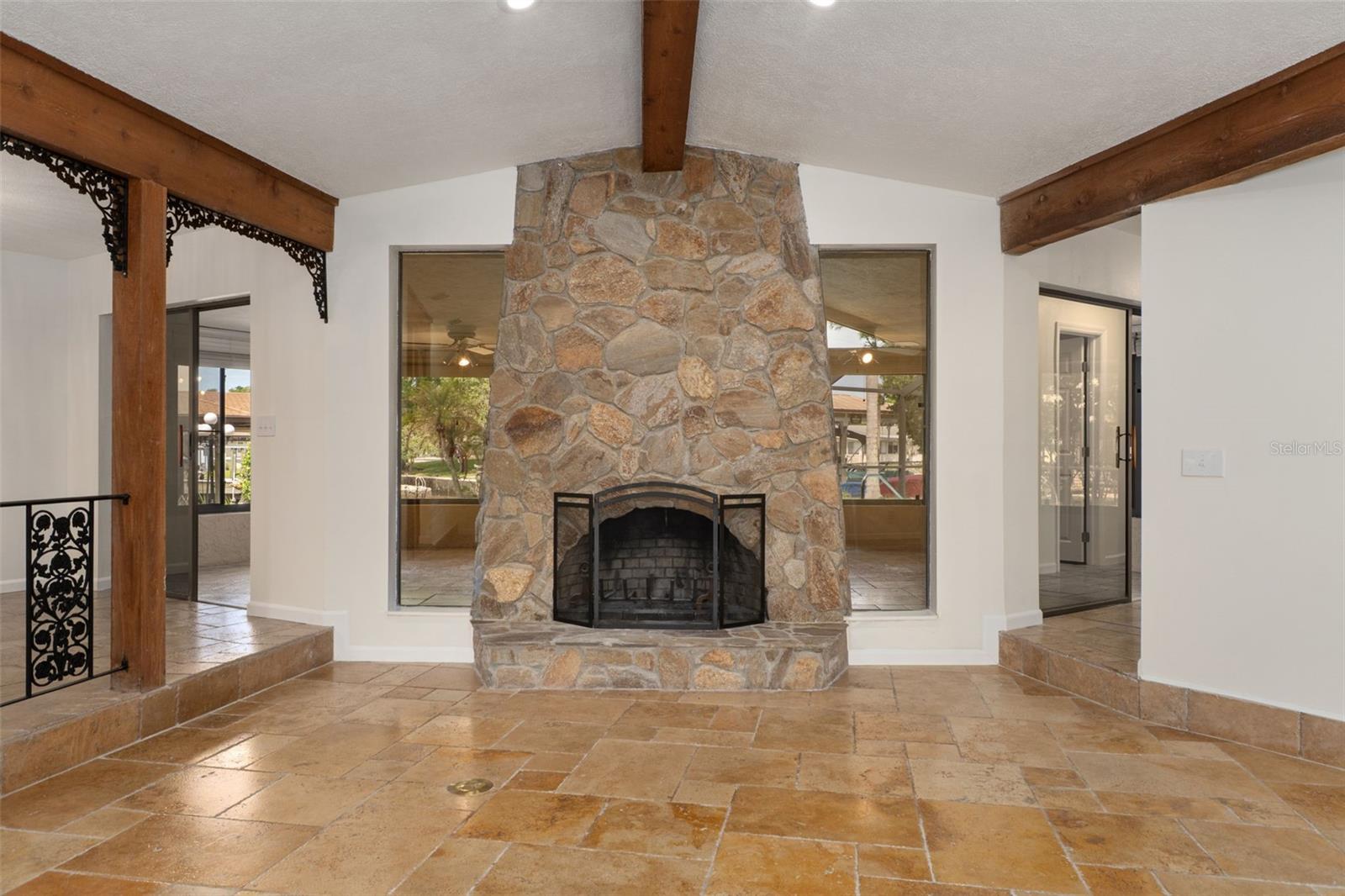 Image 7 of 48 For 239 Paradise Point Road