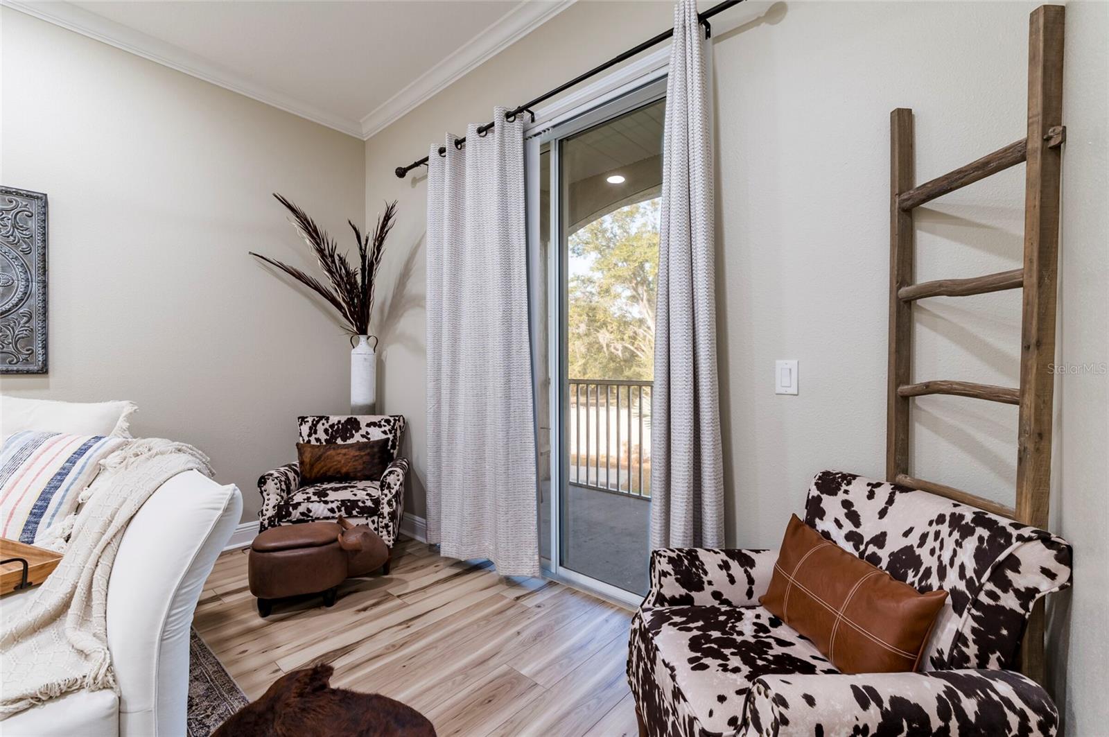 Listing photo id 12 for 6815 Dali Avenue F203