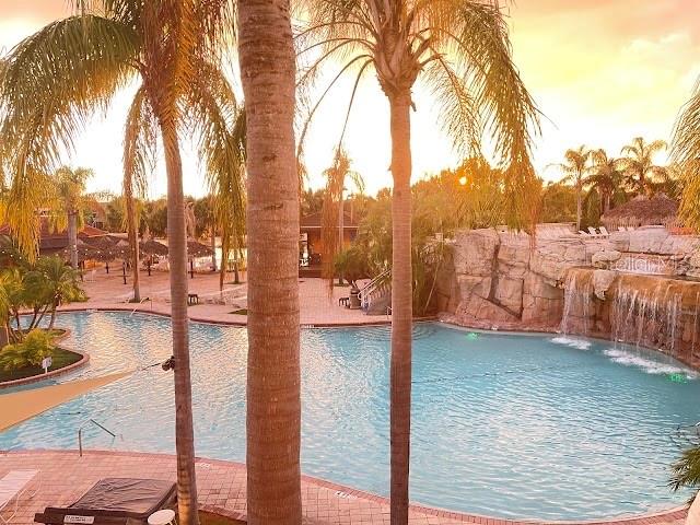 Listing photo id 33 for 6815 Dali Avenue F203