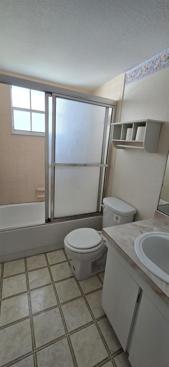 Image 9 of 13 For 580 Fairways Lane G204