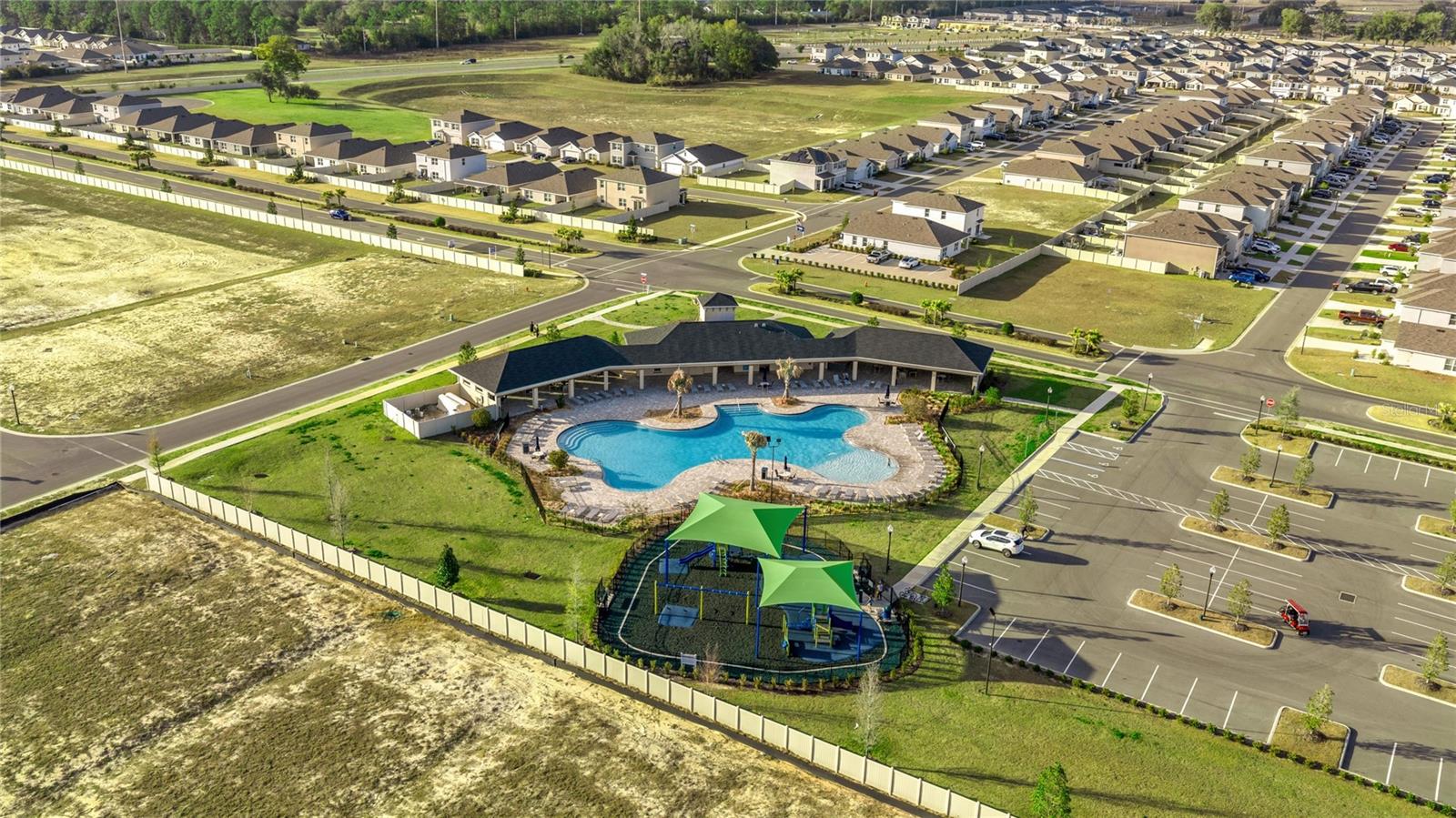 Image 38 of 43 For 8740 45th Court