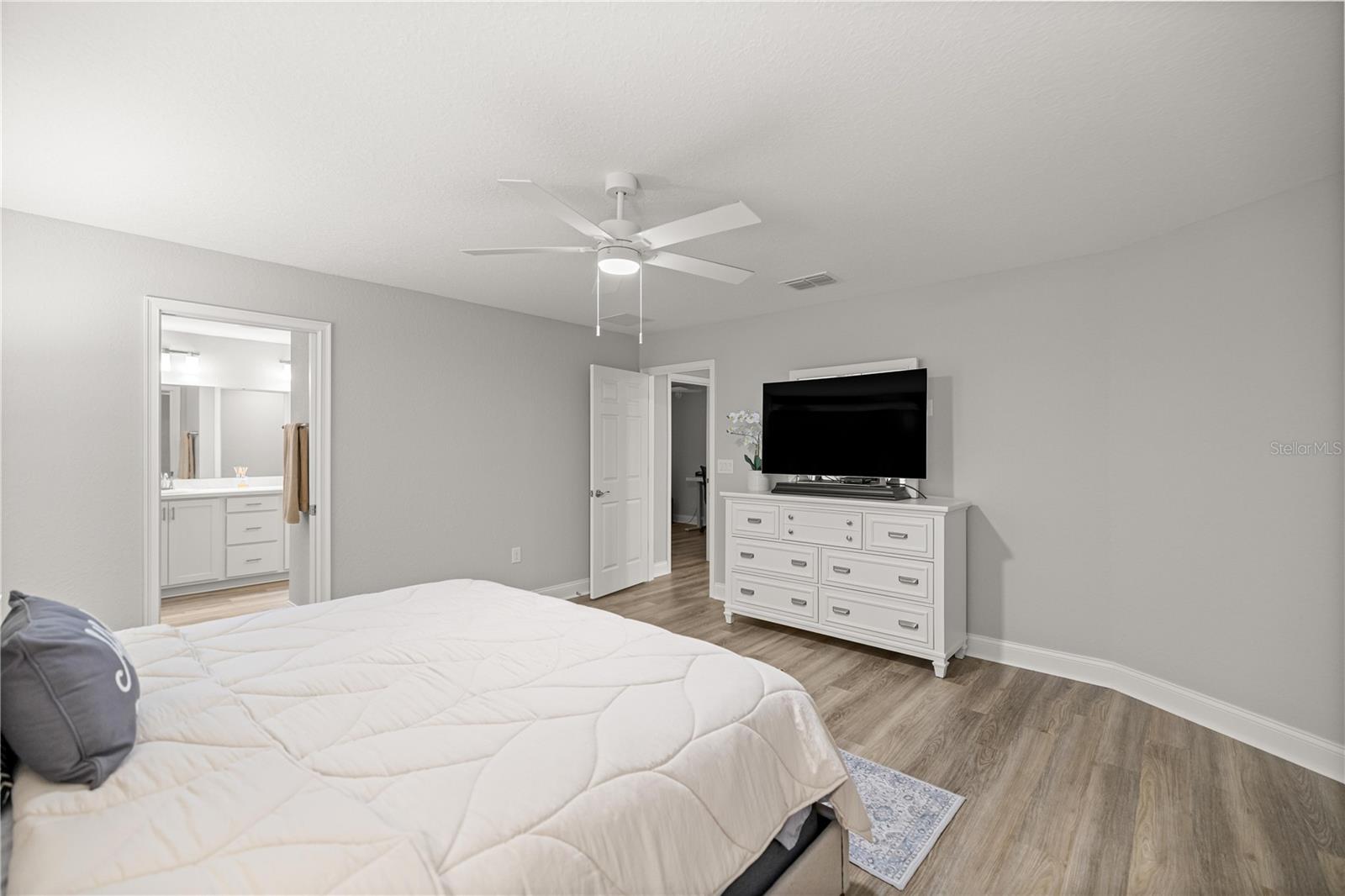 Image 15 of 31 For 7564 107th Lane