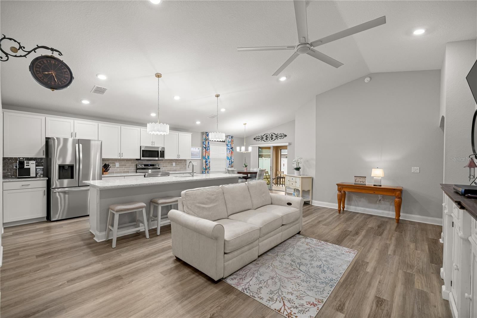 Image 5 of 31 For 7564 107th Lane