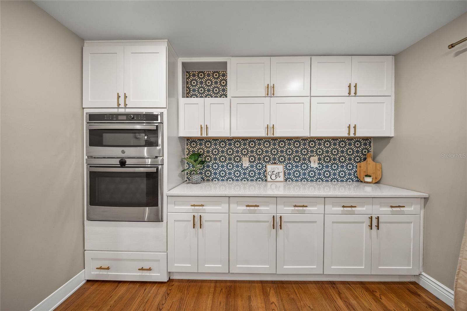 Image 12 of 86 For 2401 26th Street