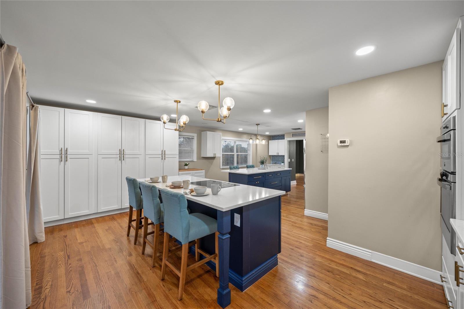 Image 13 of 86 For 2401 26th Street