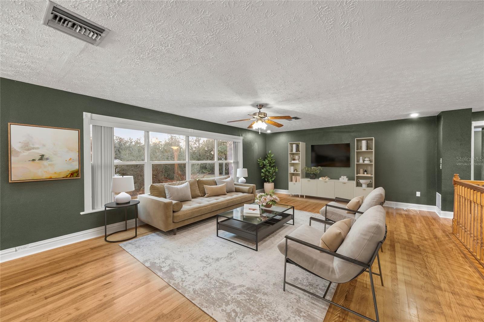 Image 19 of 86 For 2401 26th Street