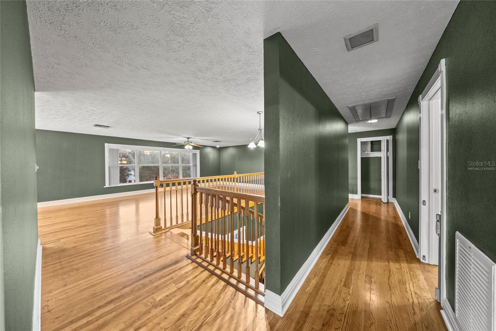 Image 28 of 86 For 2401 26th Street