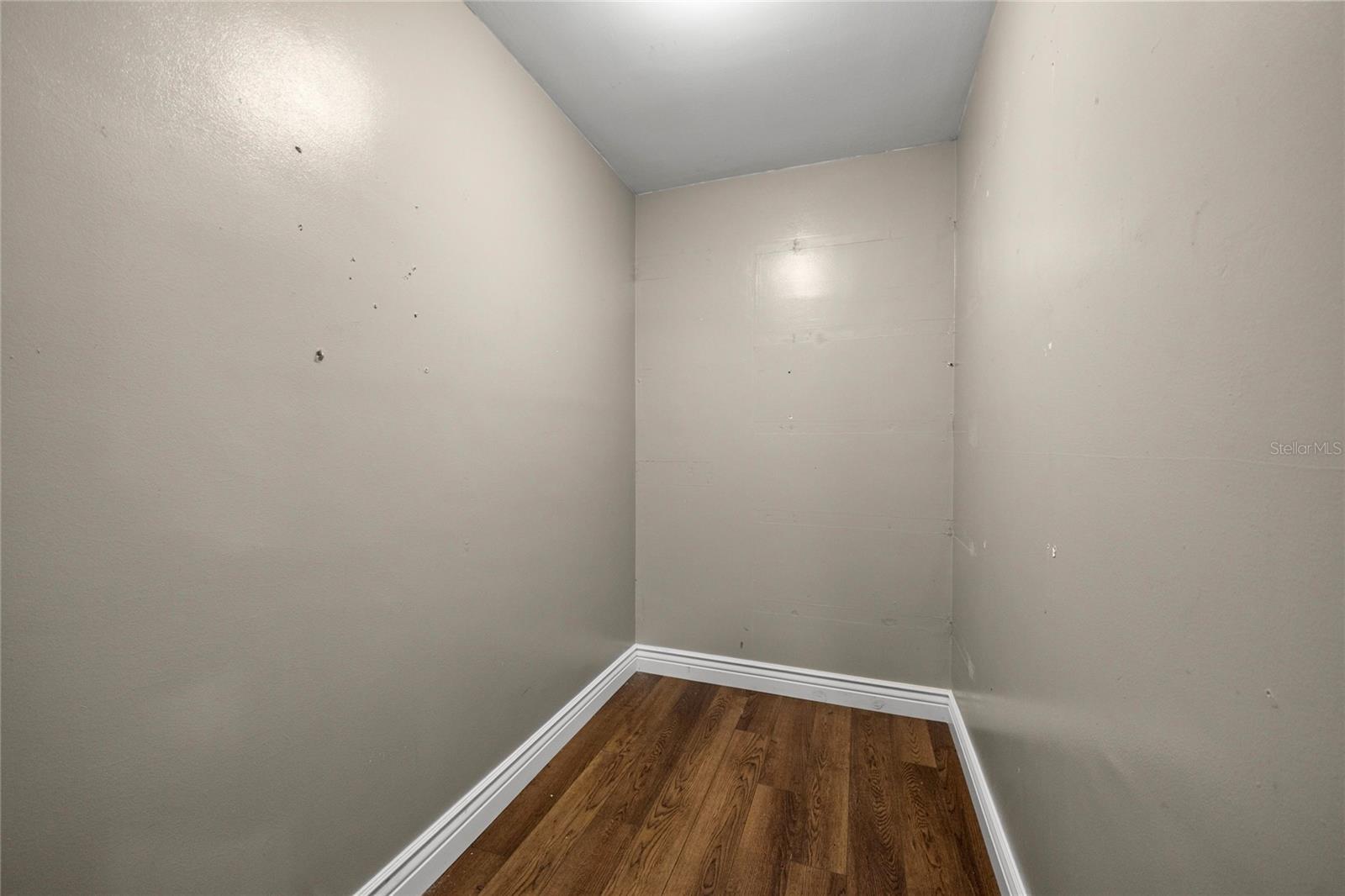 Image 46 of 86 For 2401 26th Street