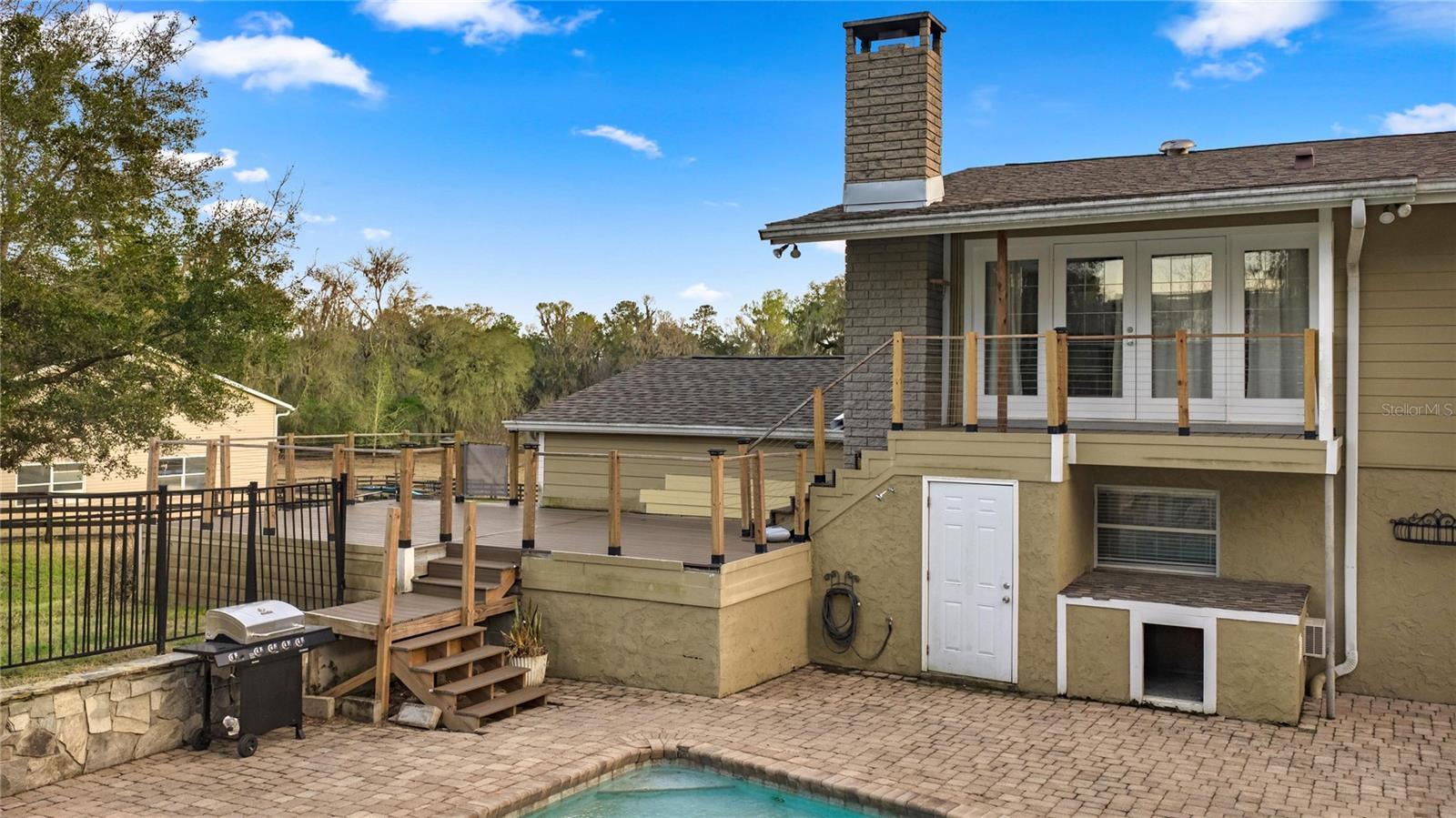 Image 49 of 86 For 2401 26th Street