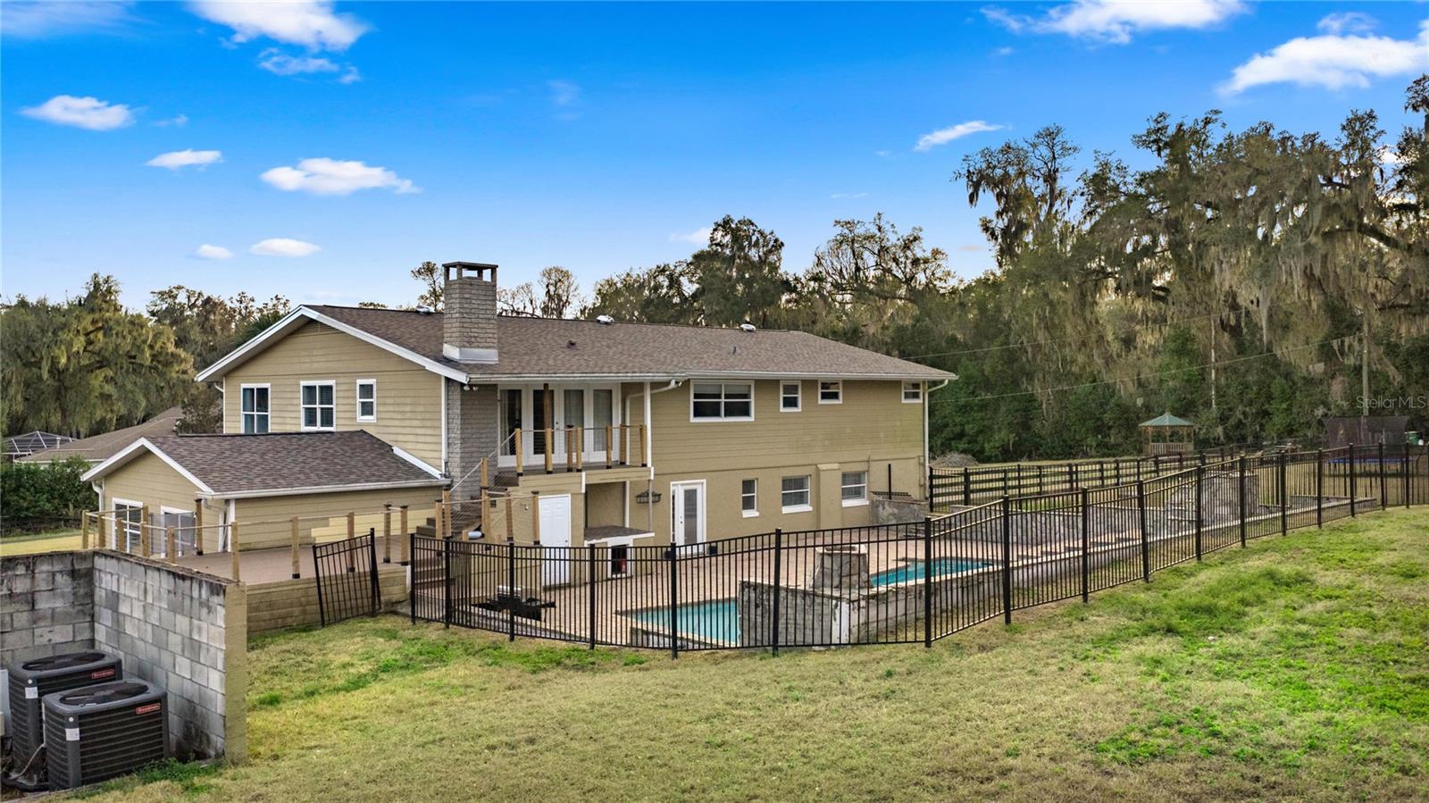 Image 50 of 86 For 2401 26th Street