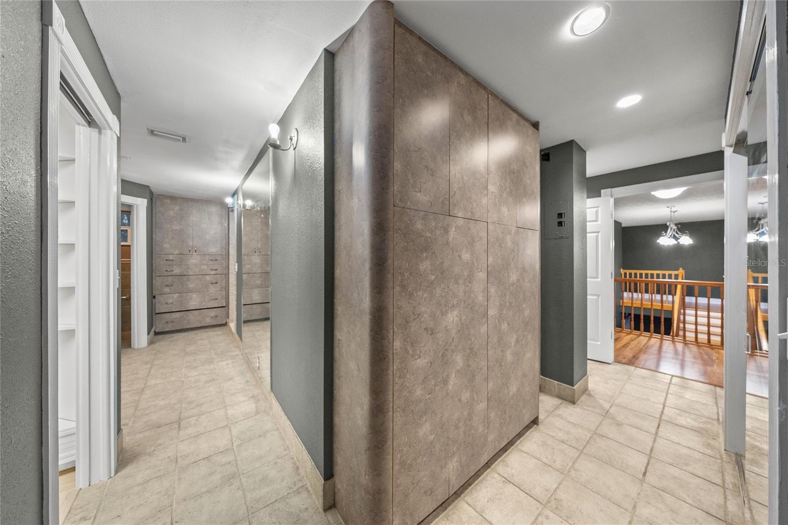 Image 58 of 86 For 2401 26th Street