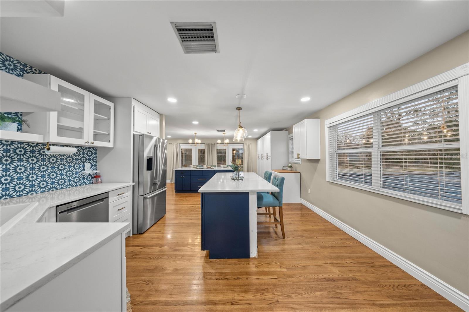 Image 6 of 86 For 2401 26th Street