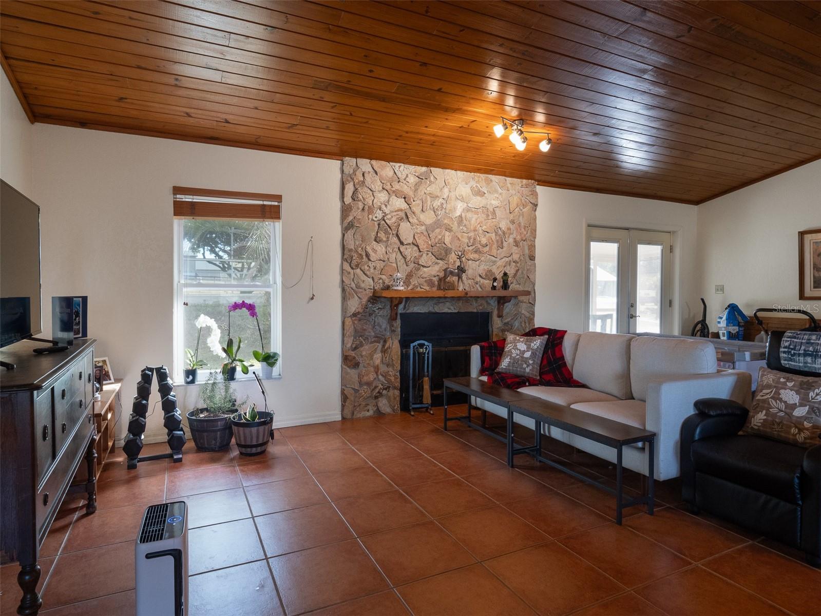 Image 32 of 43 For 11130-11122 Highway 326