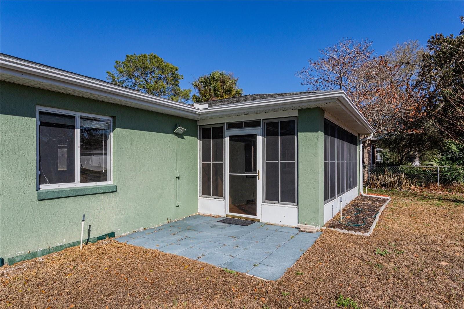 Image 24 of 28 For 6114 104th Street