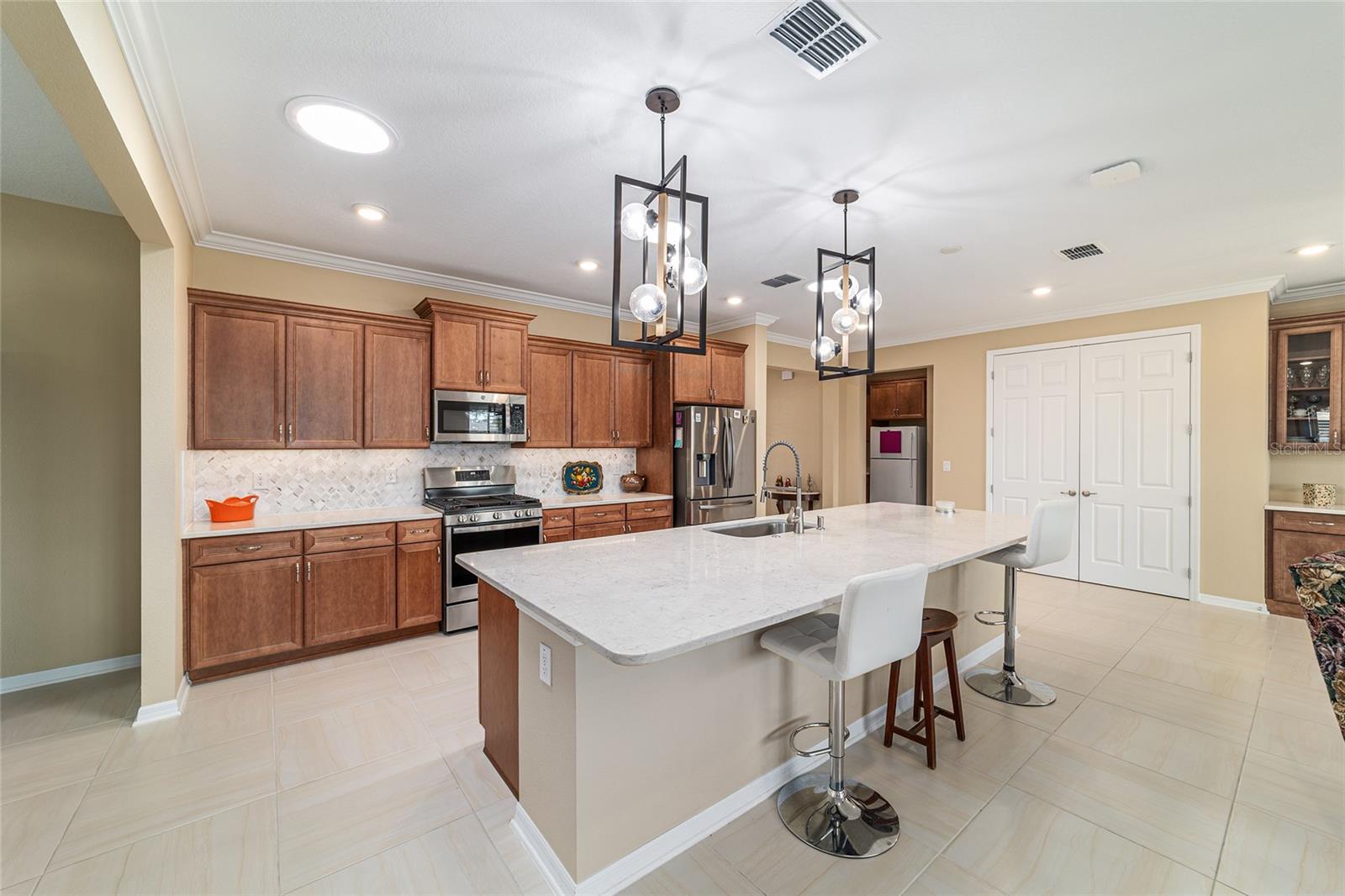 Image 28 of 85 For 9262 102nd Avenue Road