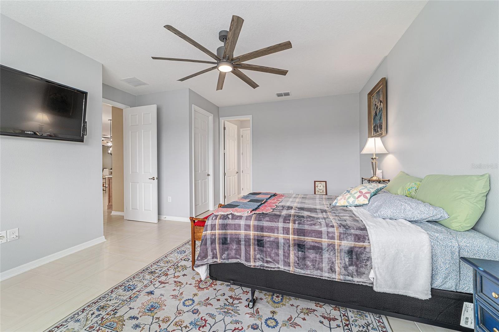 Image 38 of 85 For 9262 102nd Avenue Road