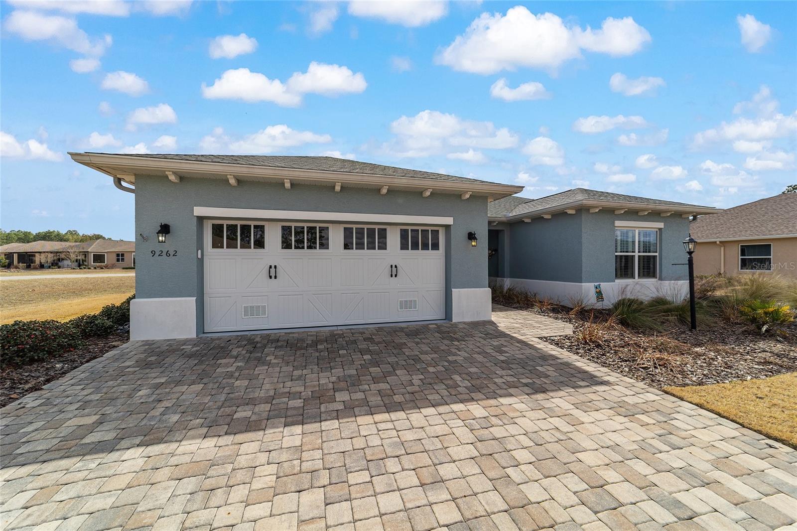 Image 4 of 85 For 9262 102nd Avenue Road