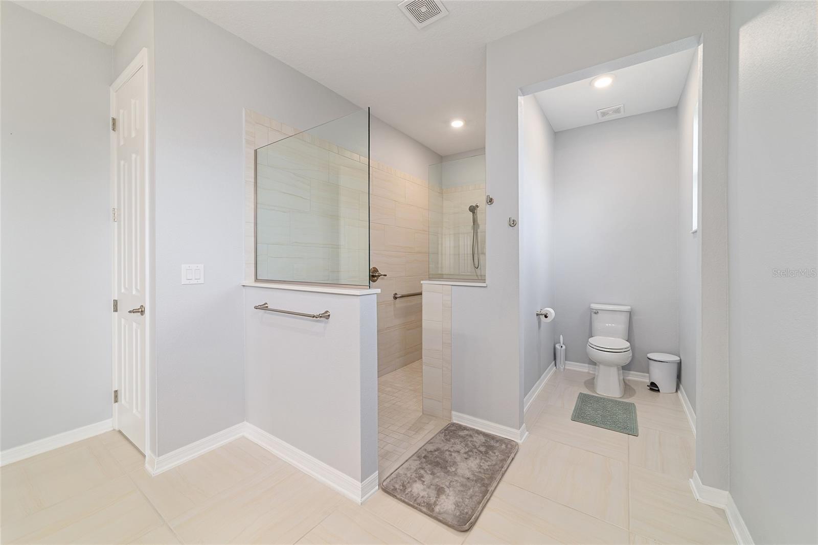 Image 43 of 85 For 9262 102nd Avenue Road