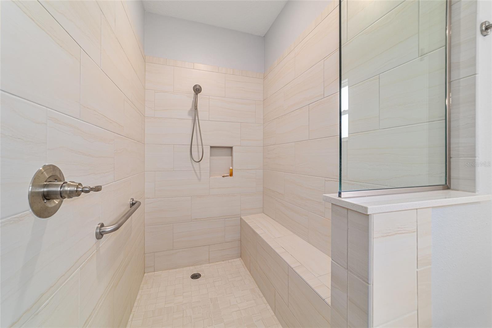 Image 45 of 85 For 9262 102nd Avenue Road