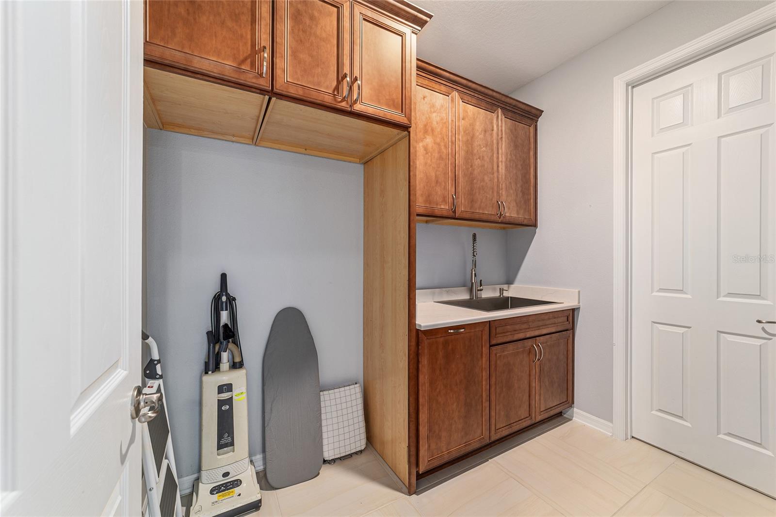 Image 51 of 85 For 9262 102nd Avenue Road