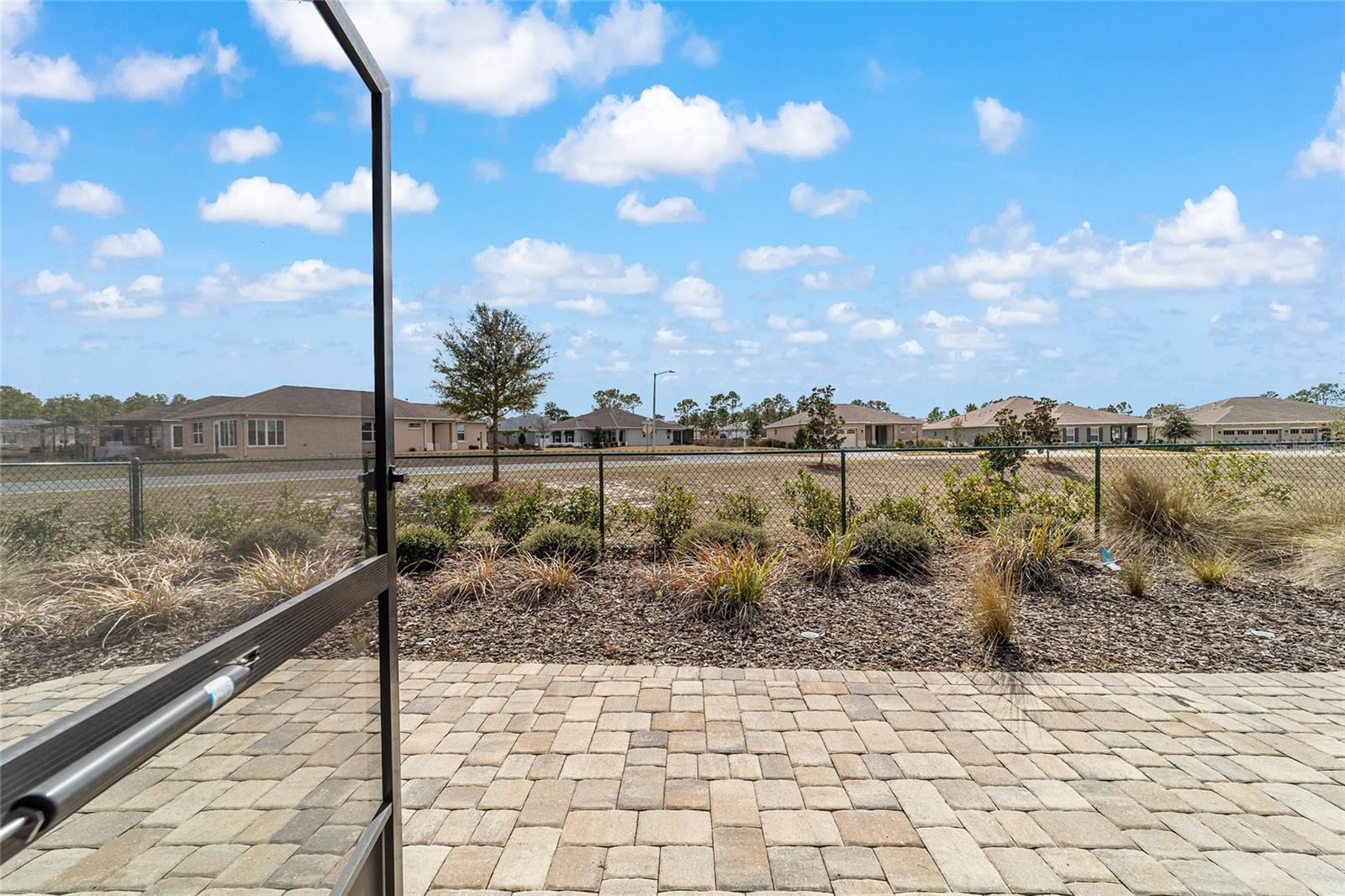 Image 72 of 85 For 9262 102nd Avenue Road