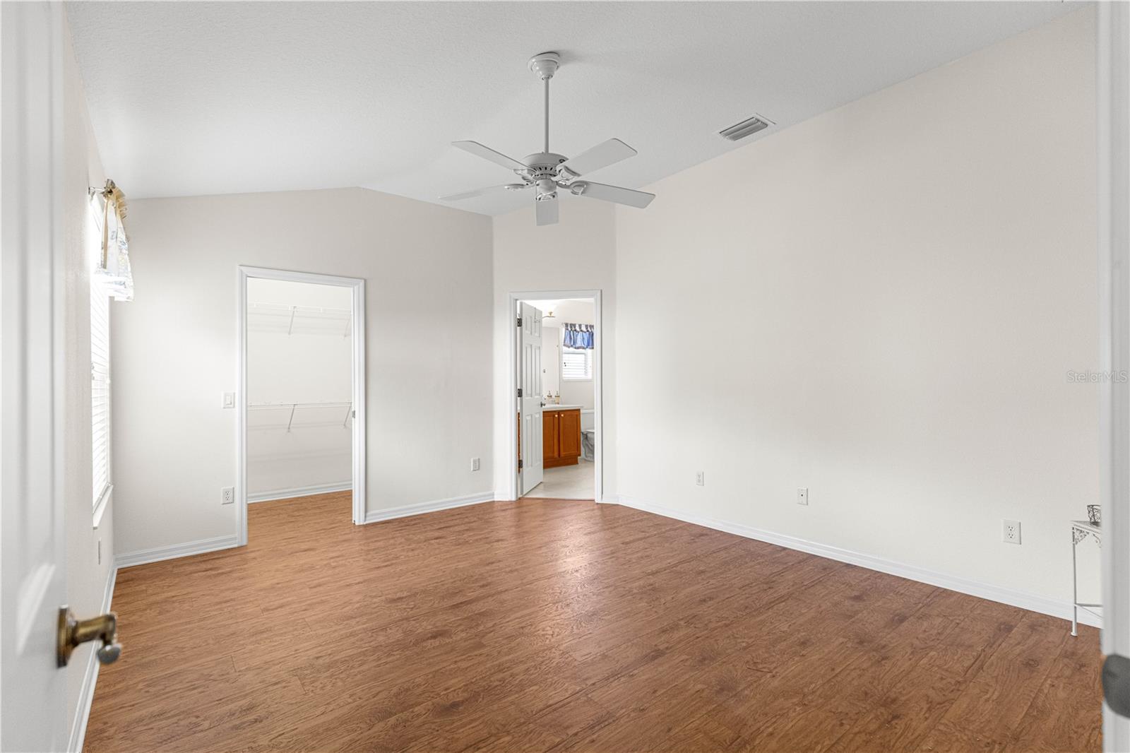 Image 32 of 52 For 454 Bishopville Loop