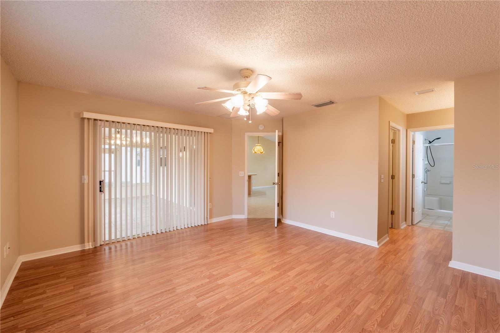 Image 20 of 35 For 1994 Orangeburg Terrace