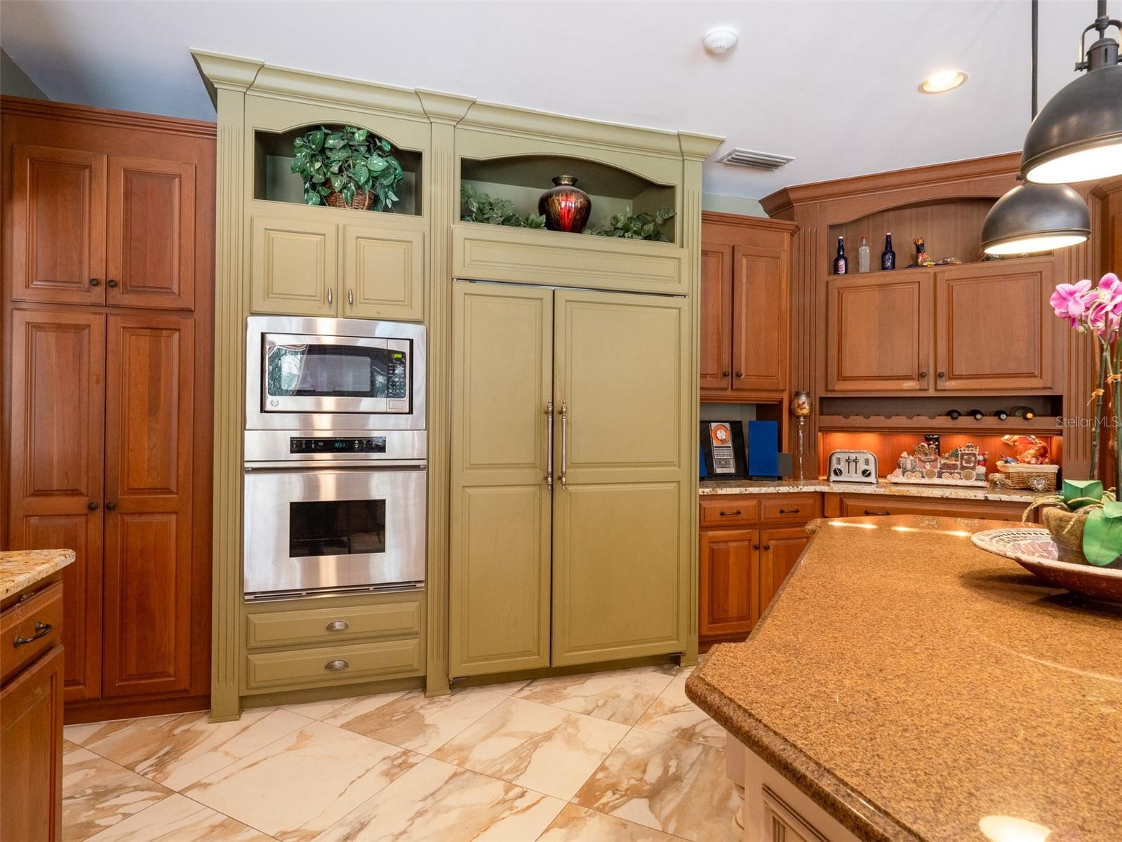 Image 10 of 39 For 4986 7th Avenue Road